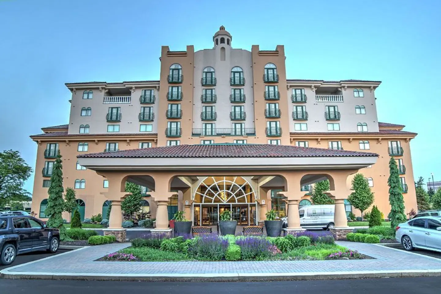Embassy Suites by Hilton Indianapolis North EXTERIOR