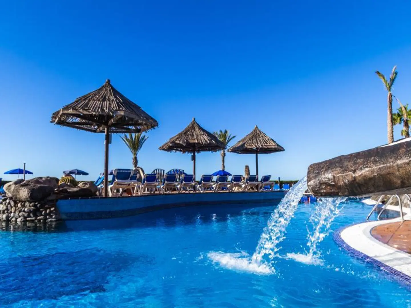BlueBay Beach Club OUTDOOR_POOL