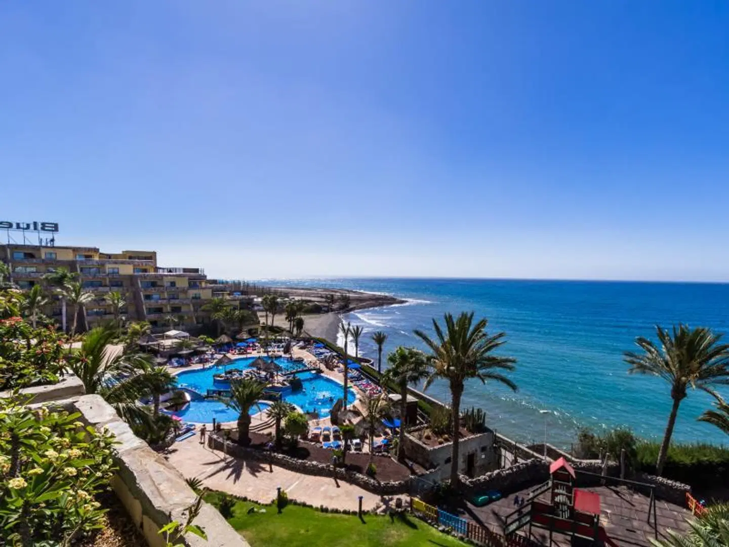 BlueBay Beach Club EXTERIOR