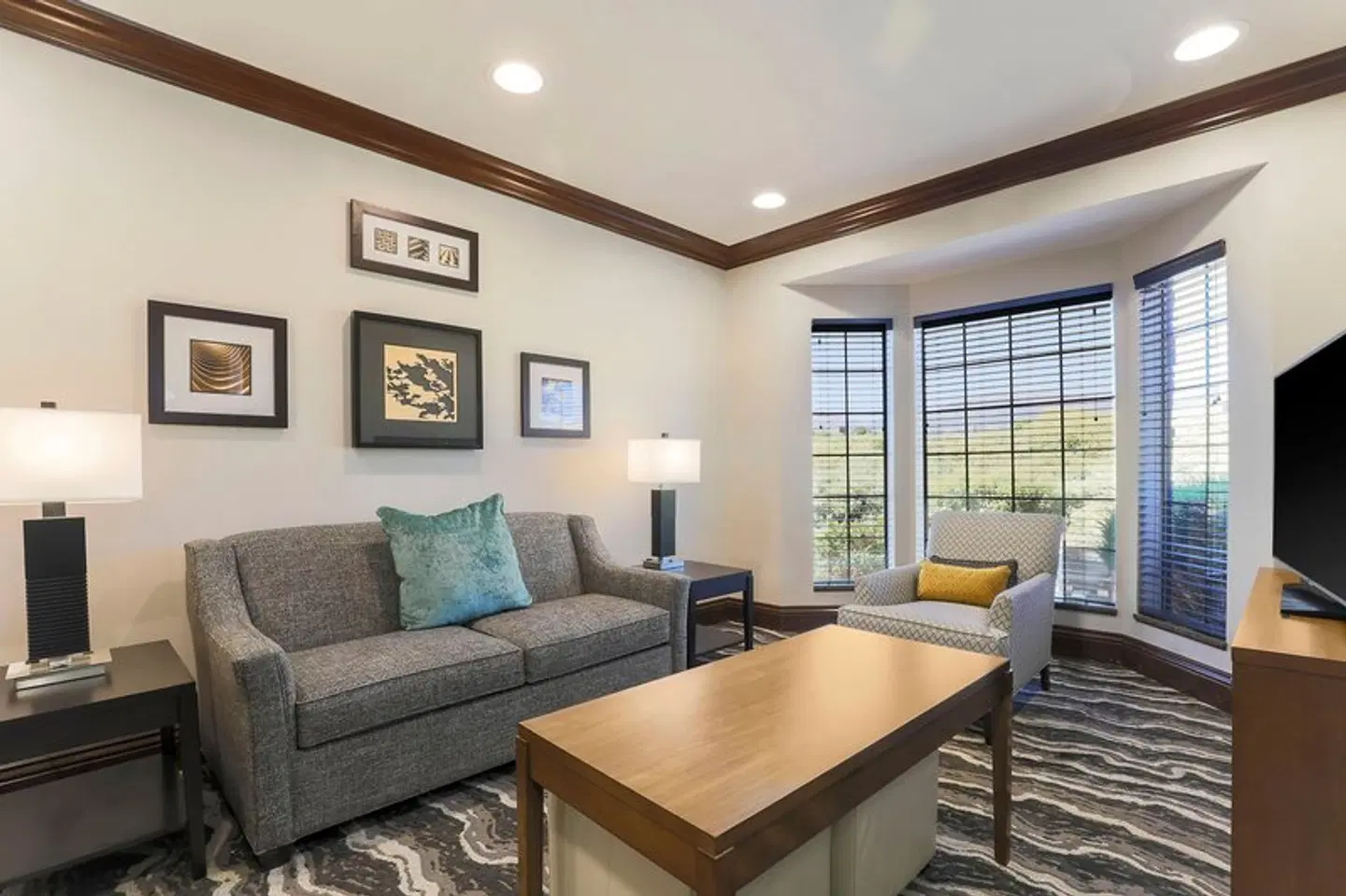 Staybridge Suites Reno Nevada by IHG ROOM_EXAMPLE