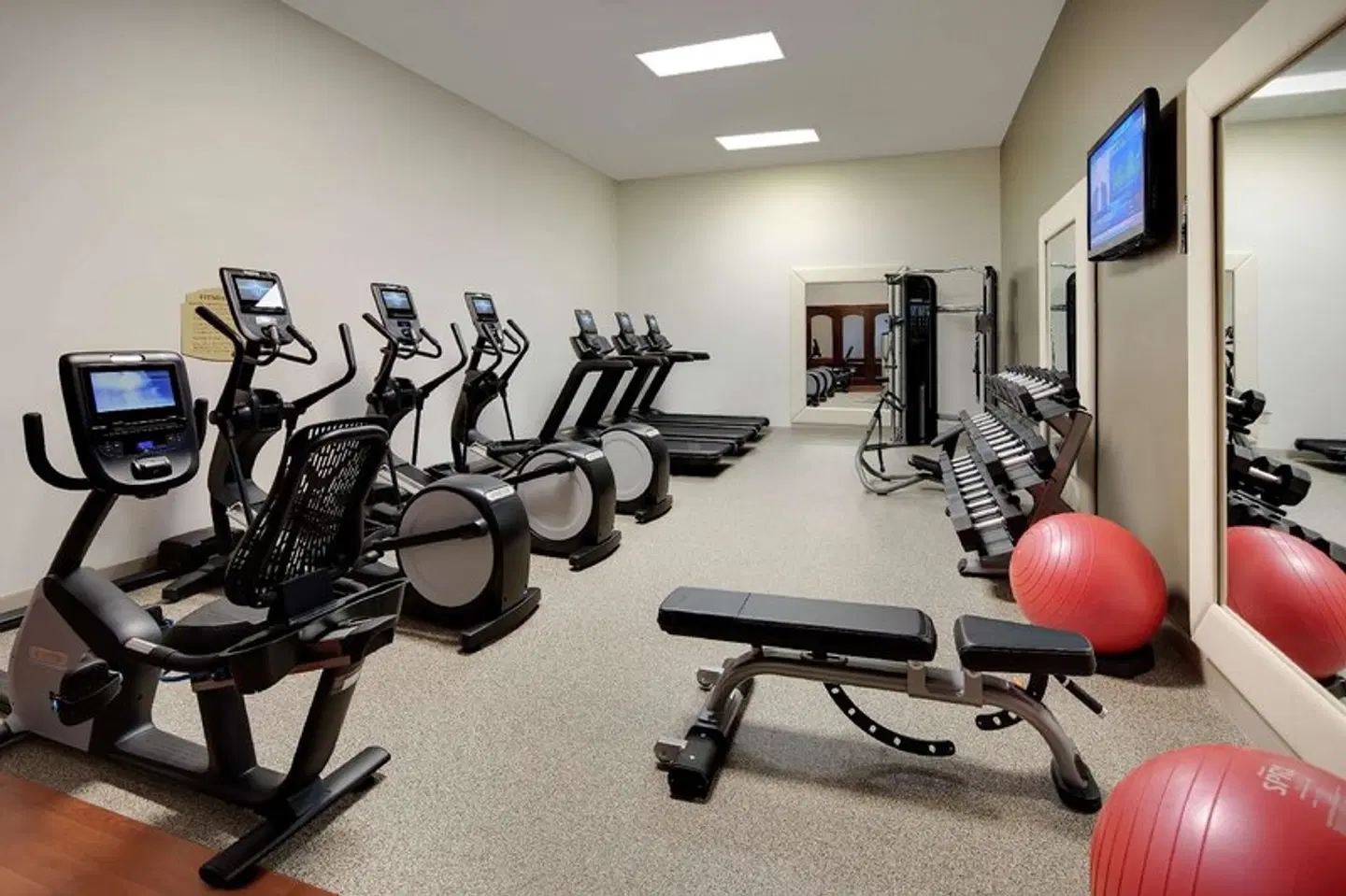 Embassy Suites by Hilton Dallas Park Central Area SPORTS_AND_LEISURE