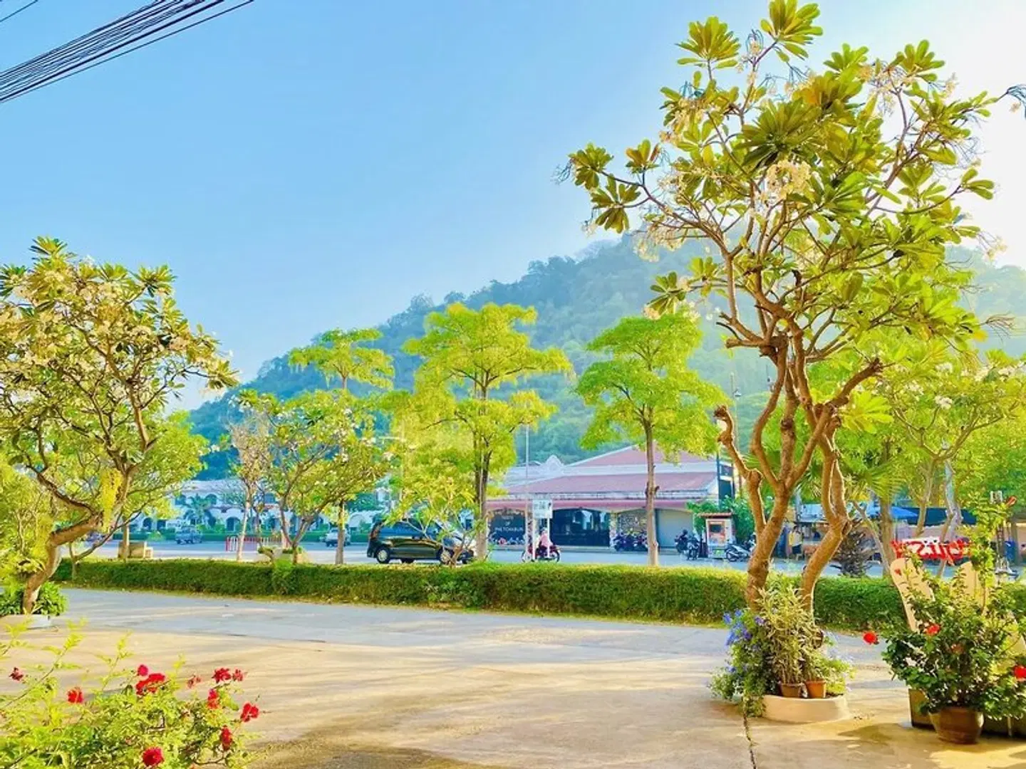 Sun Hotel EXTERIOR