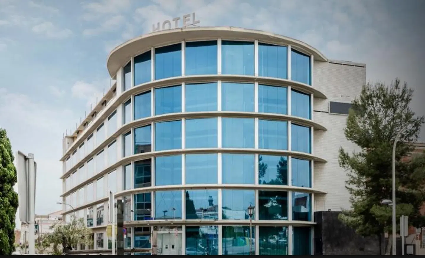 Exe Cunit Suites & Spa EXTERIOR