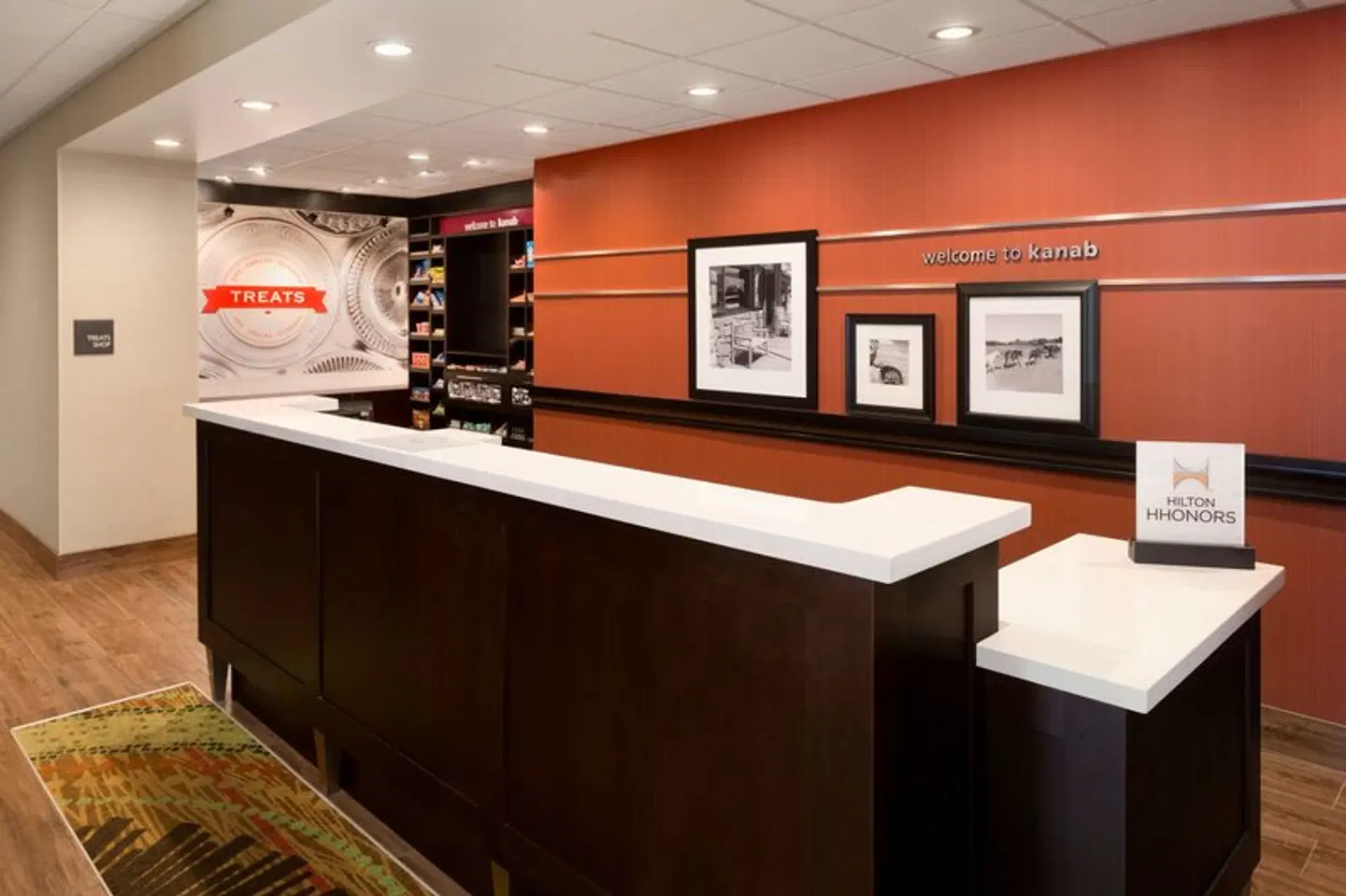 Hampton Inn Kanab Bar
