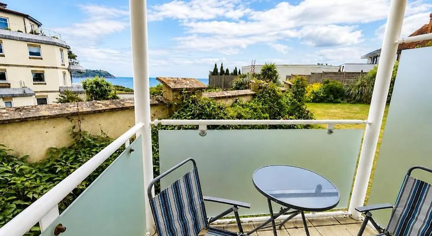Cliff Court Apartments Terrasse