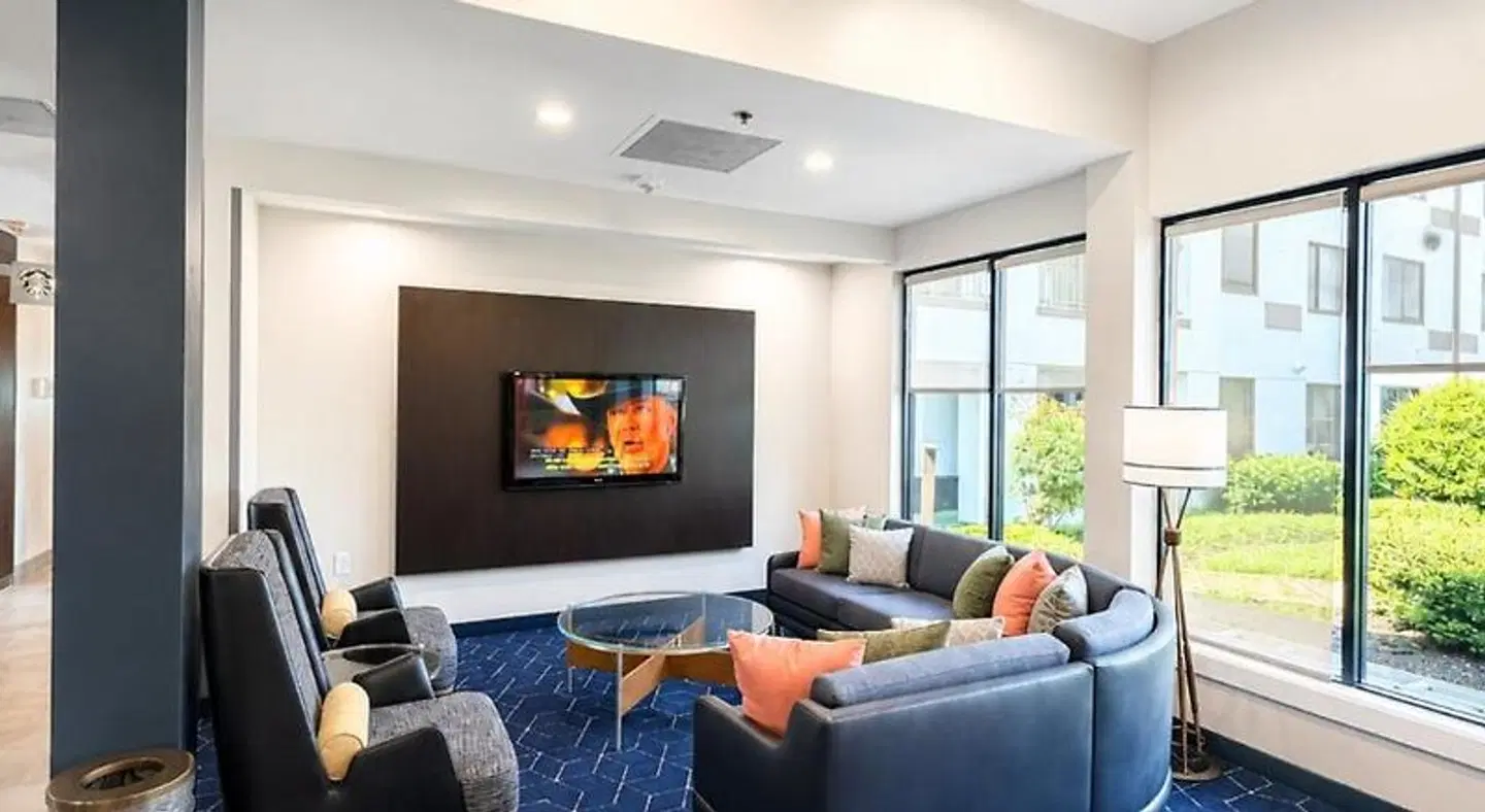 Courtyard by Marriott Houston Hobby Airport ROOM_EXAMPLE