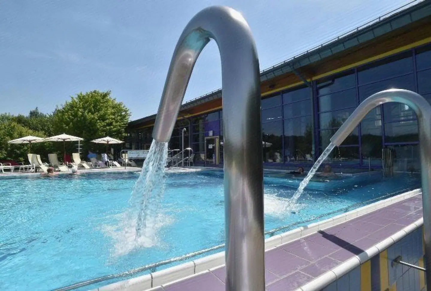 Santé Royale OUTDOOR_POOL