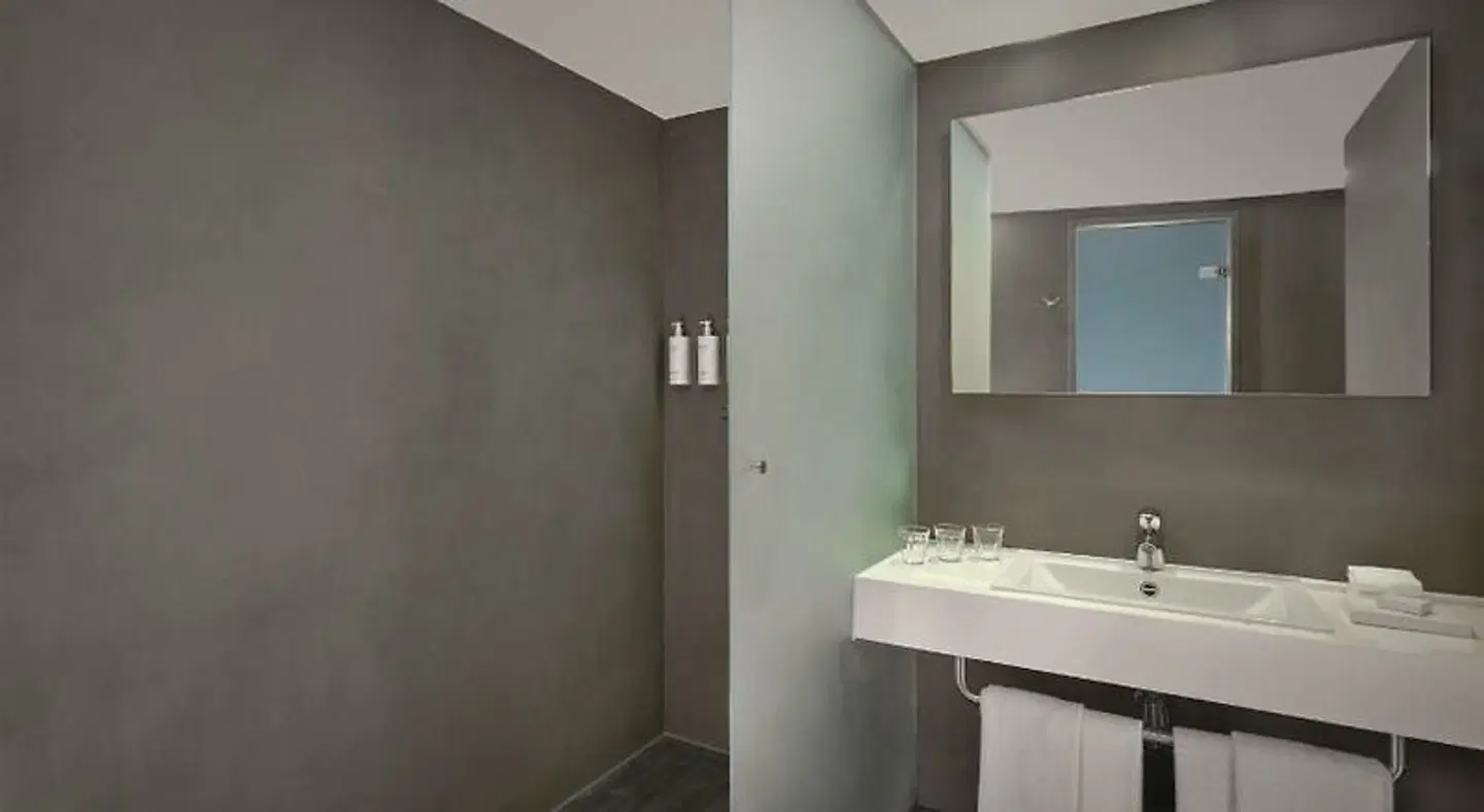 Park Plaza Amsterdam Airport Badezimmer