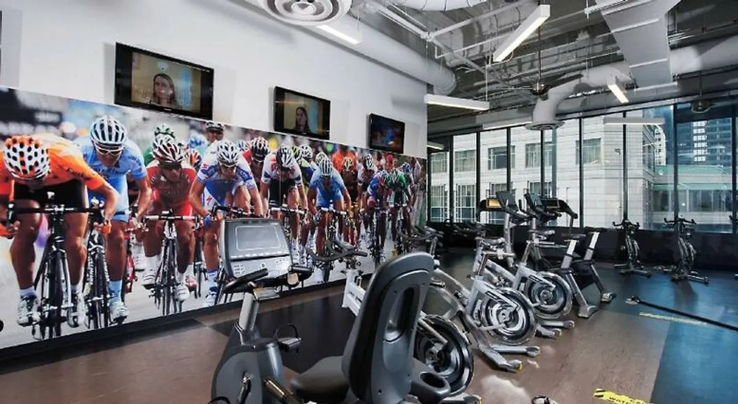 Radisson Blu Aqua Hotel, Chicago SPORTS_AND_LEISURE