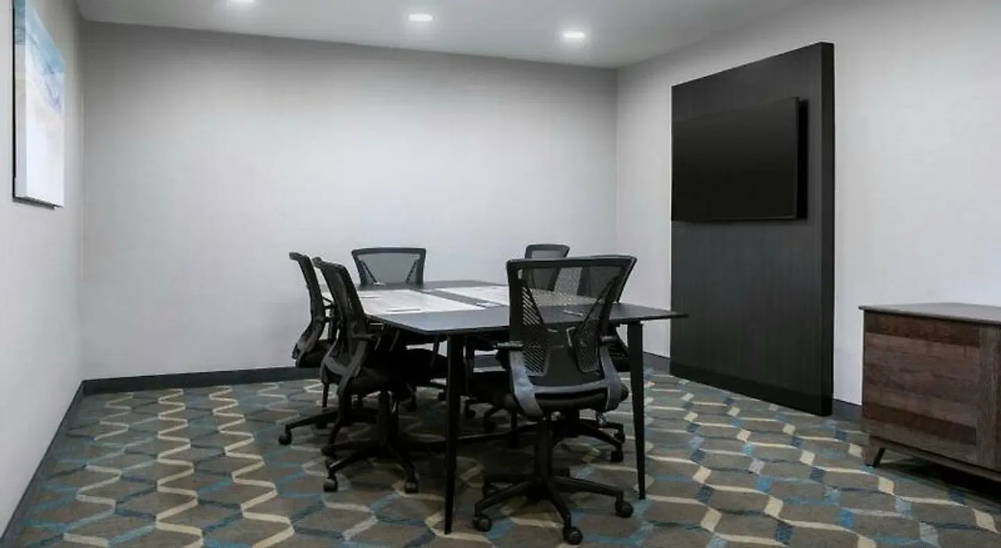 Staybridge Suites Baltimore BWI Airport by IHG Bar