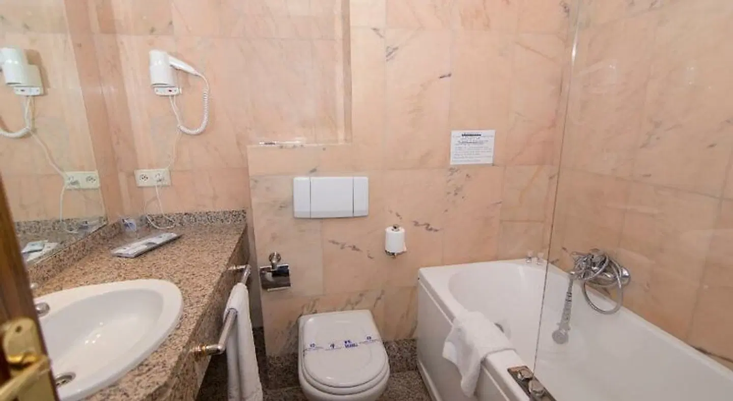 Hotel San Antonio Badezimmer