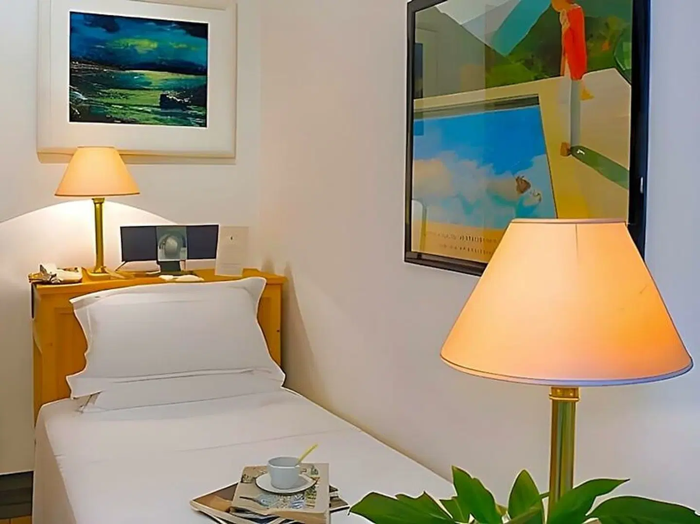 Cairoli ROOM_EXAMPLE