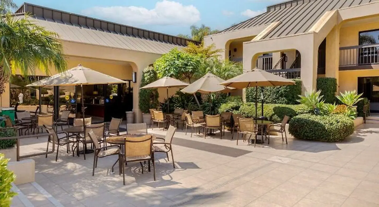 Best Western Plus South Coast Inn Terrasse