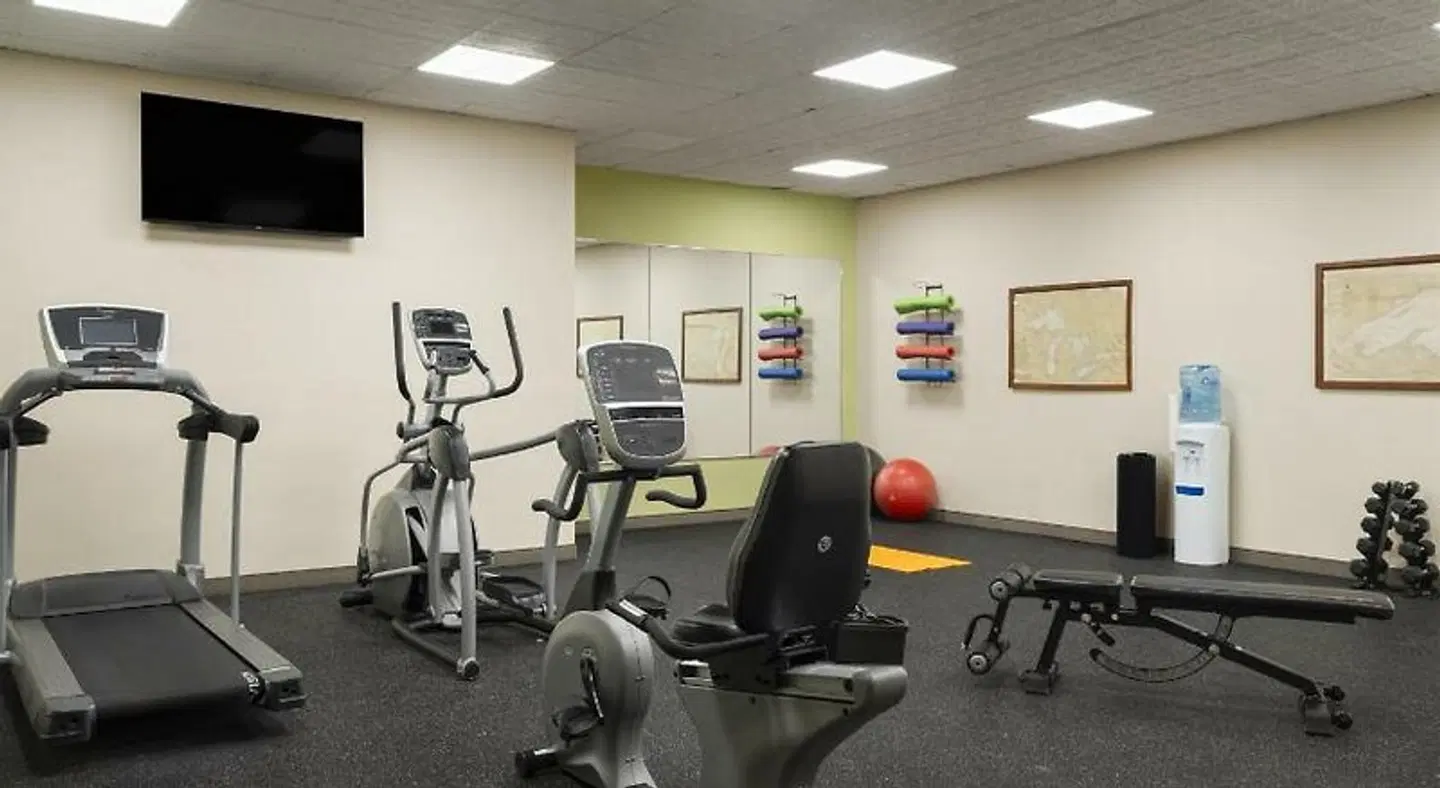 Best Western The Hotel Chequamegon SPORTS_AND_LEISURE