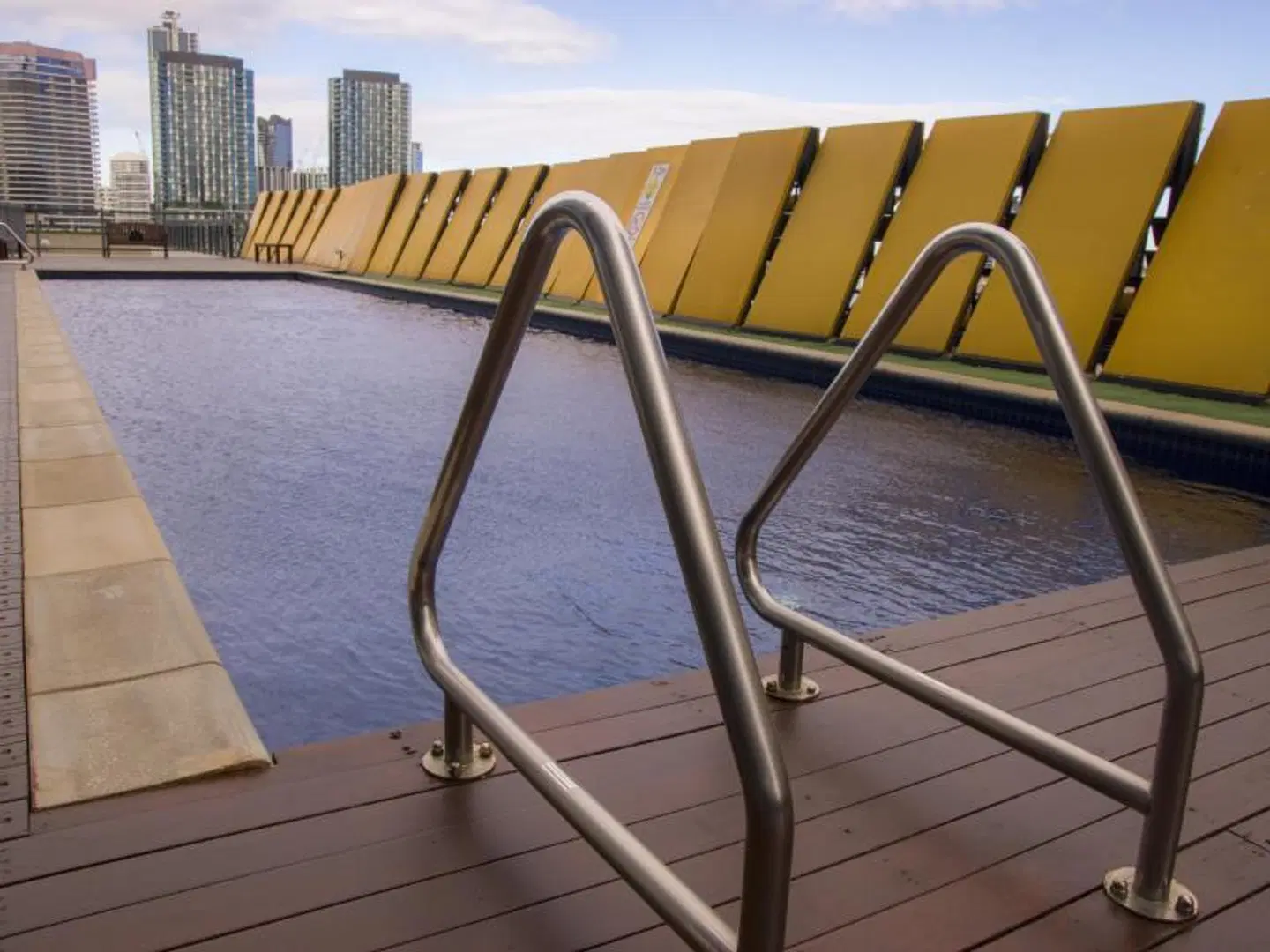 Accent Accommodation at Docklands OUTDOOR_POOL