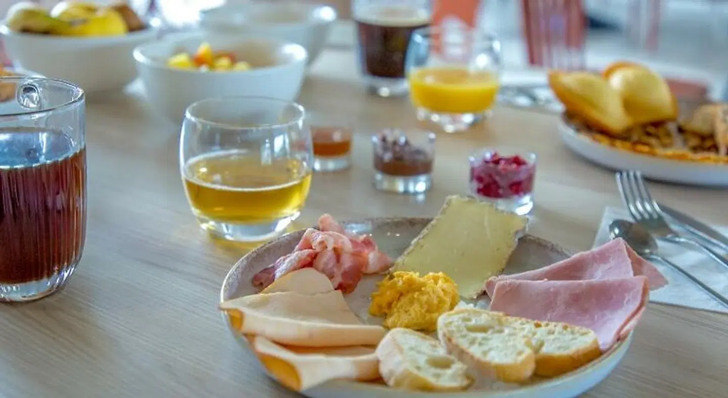 ibis Styles Aubagne Gemenos Restaurant