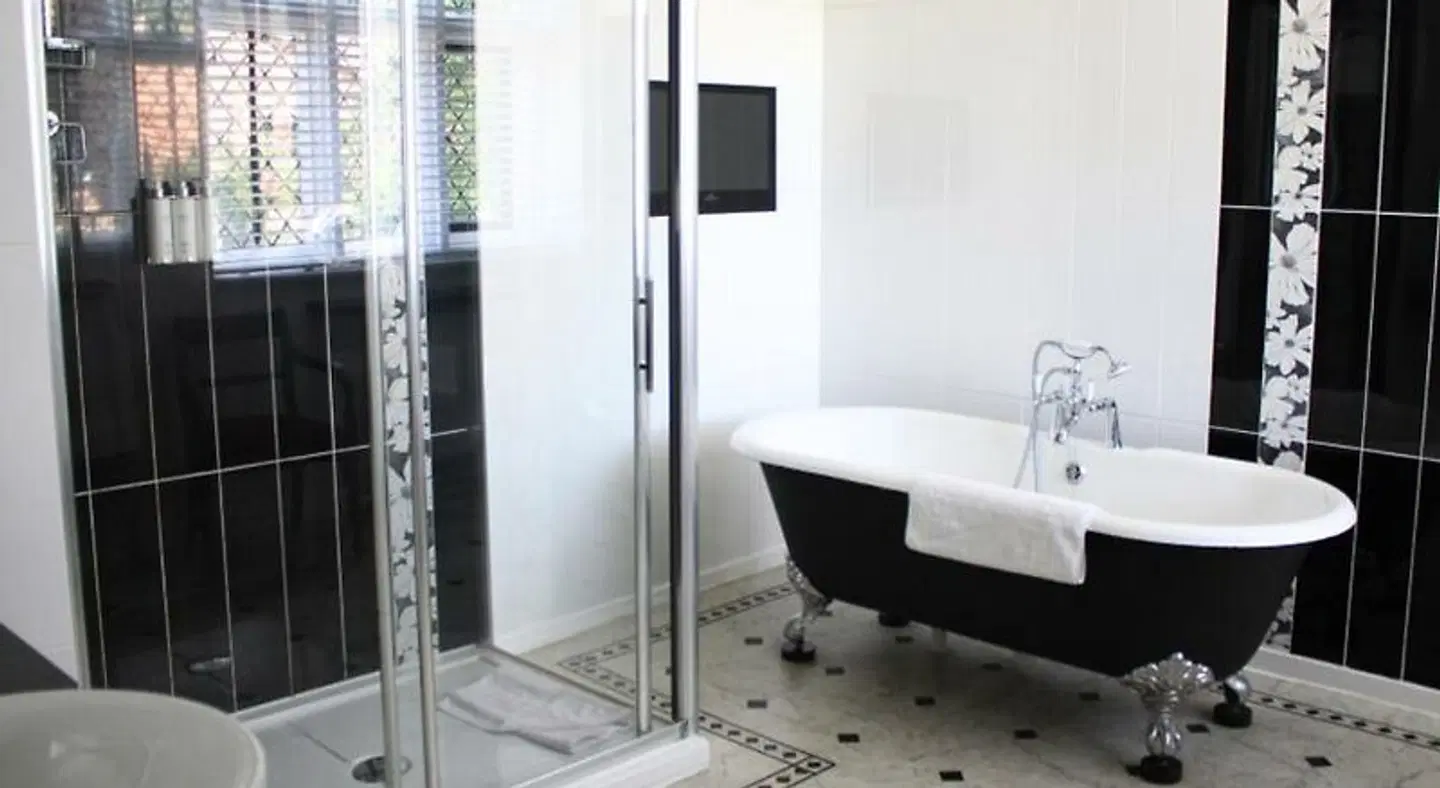 Seckford Hall Hotel & Spa Badezimmer