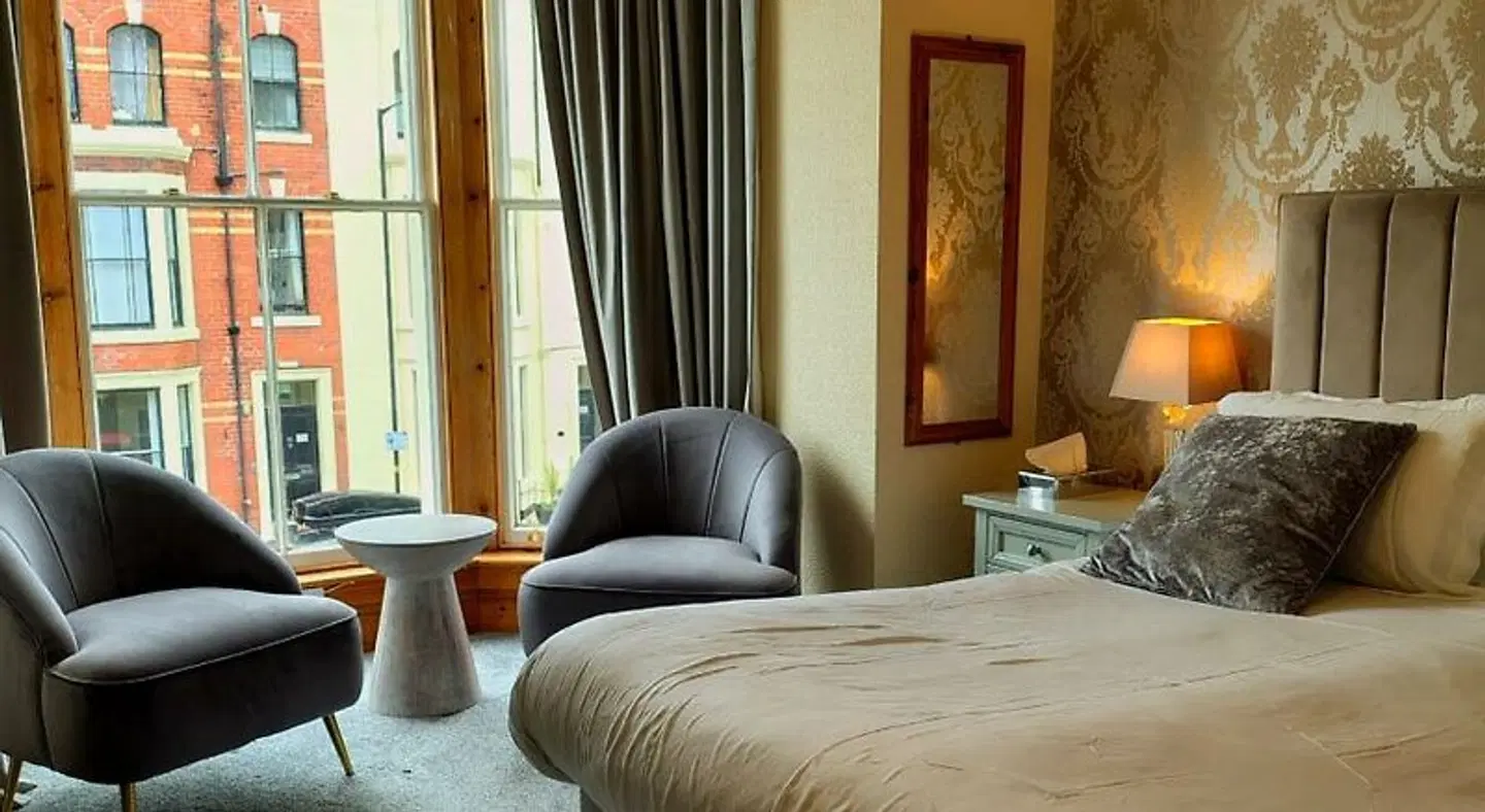 Pinewood House ROOM_EXAMPLE