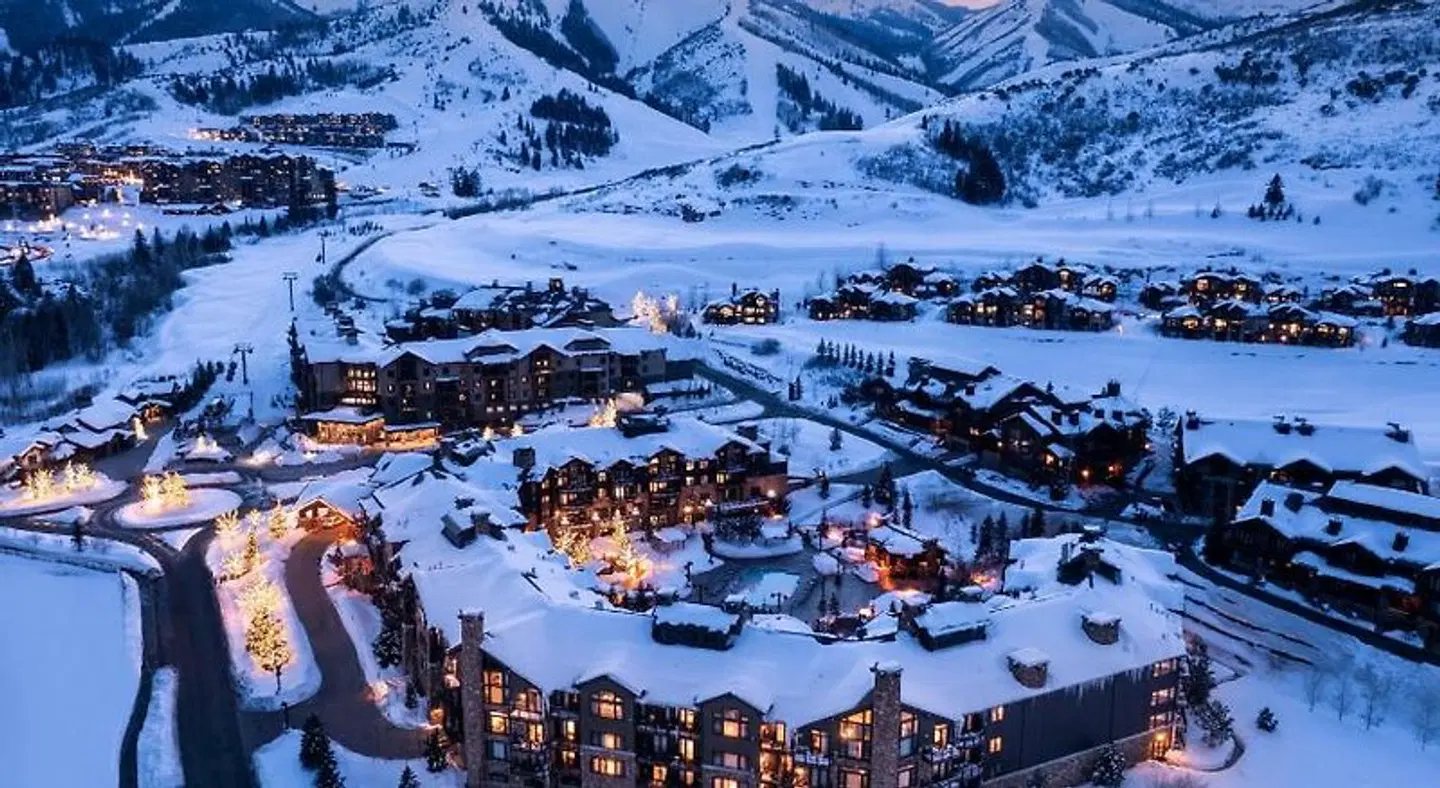Waldorf Astoria Park City LANDSCAPE