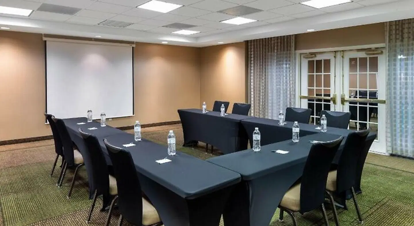La Quinta Inn & Suites by Wyndham Greenville Haywood Konferenz