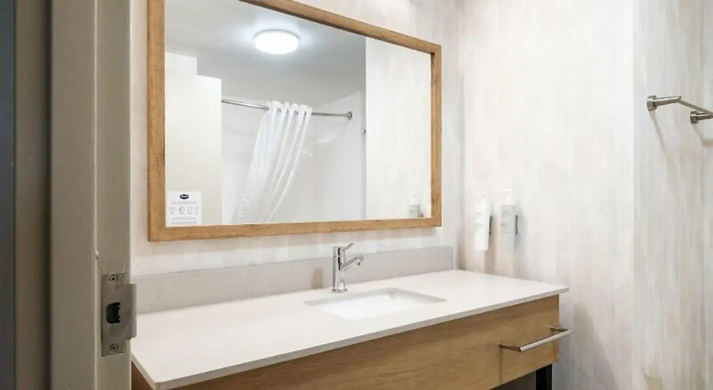Hampton Inn Harbourgate Badezimmer