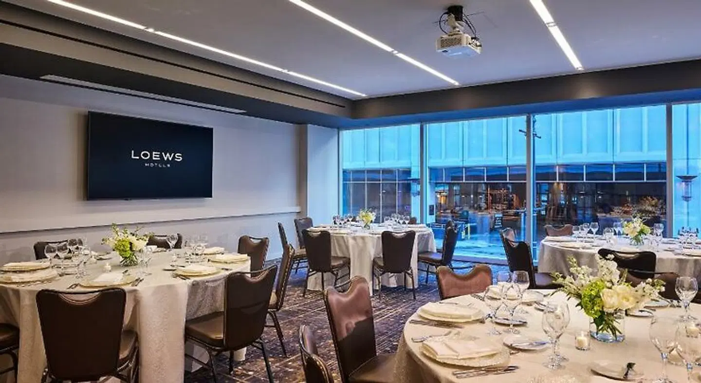 Loews Chicago Restaurant
