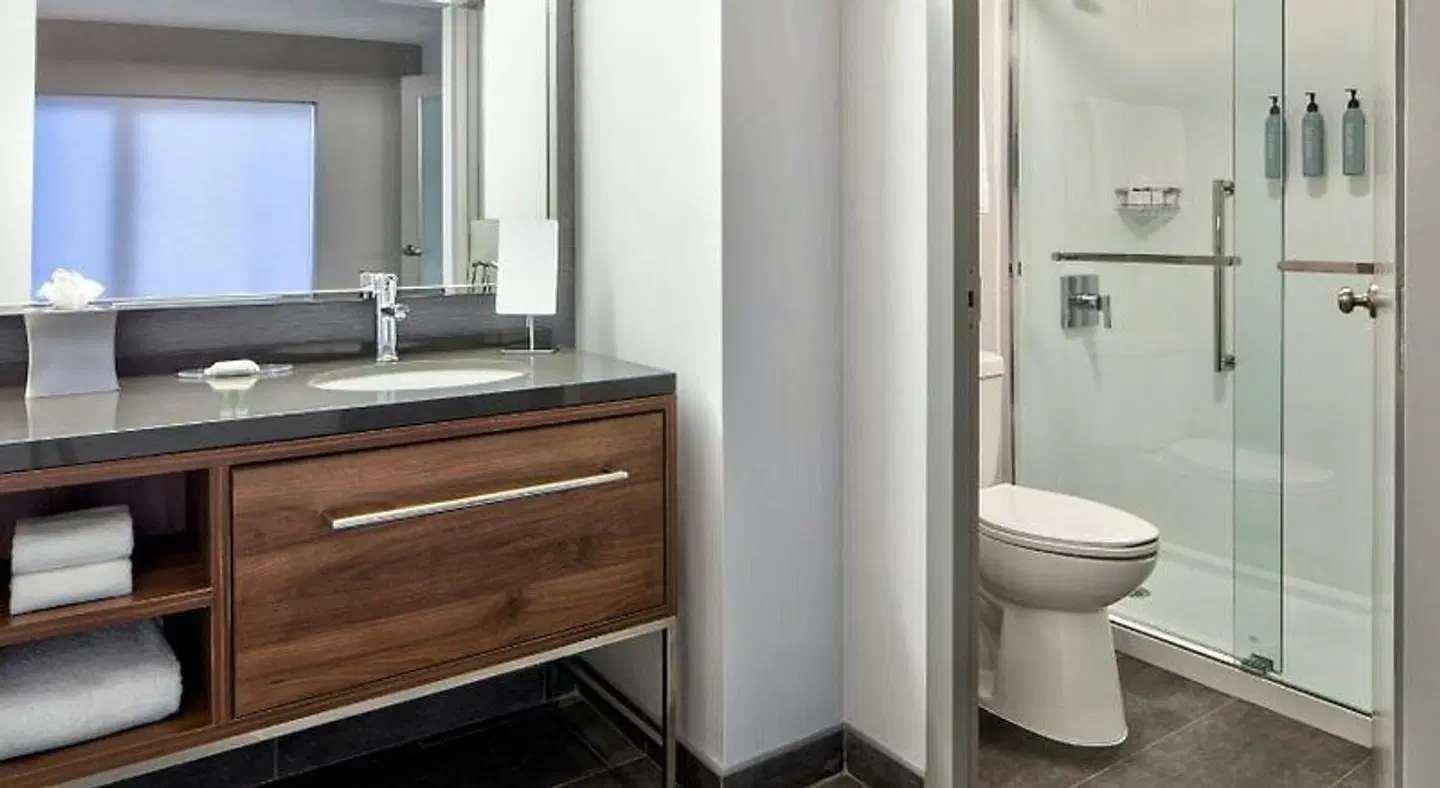 Courtyard by Marriott Chicago Downtown/River North Badezimmer