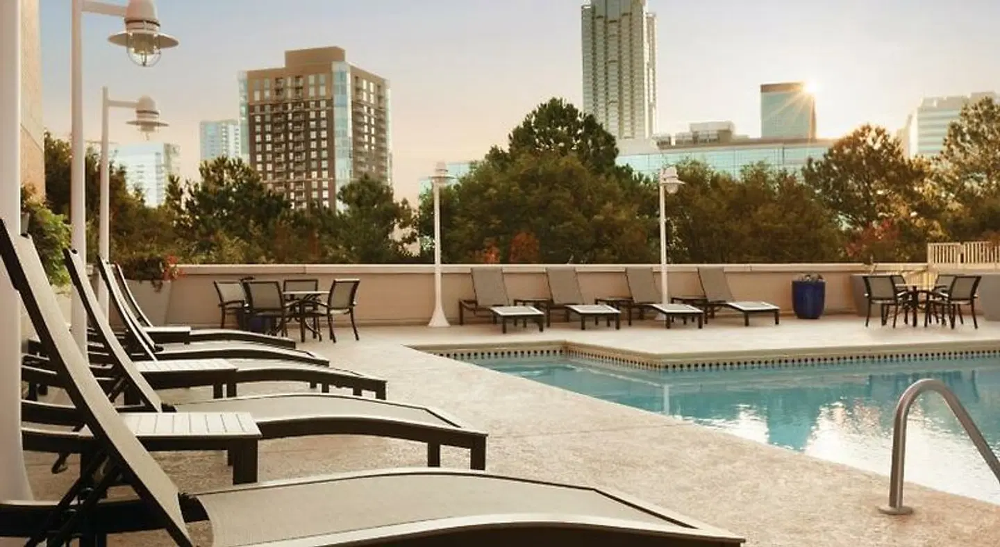 Embassy Suites by Hilton Atlanta - at Centennial Olympic Park OUTDOOR_POOL