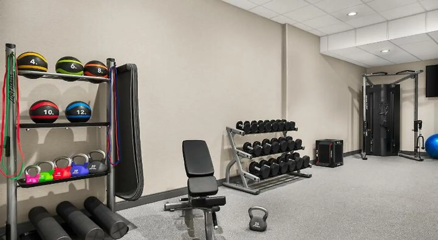 Hampton Inn & Suites Charlotte-Arrowood Rd. SPORTS_AND_LEISURE