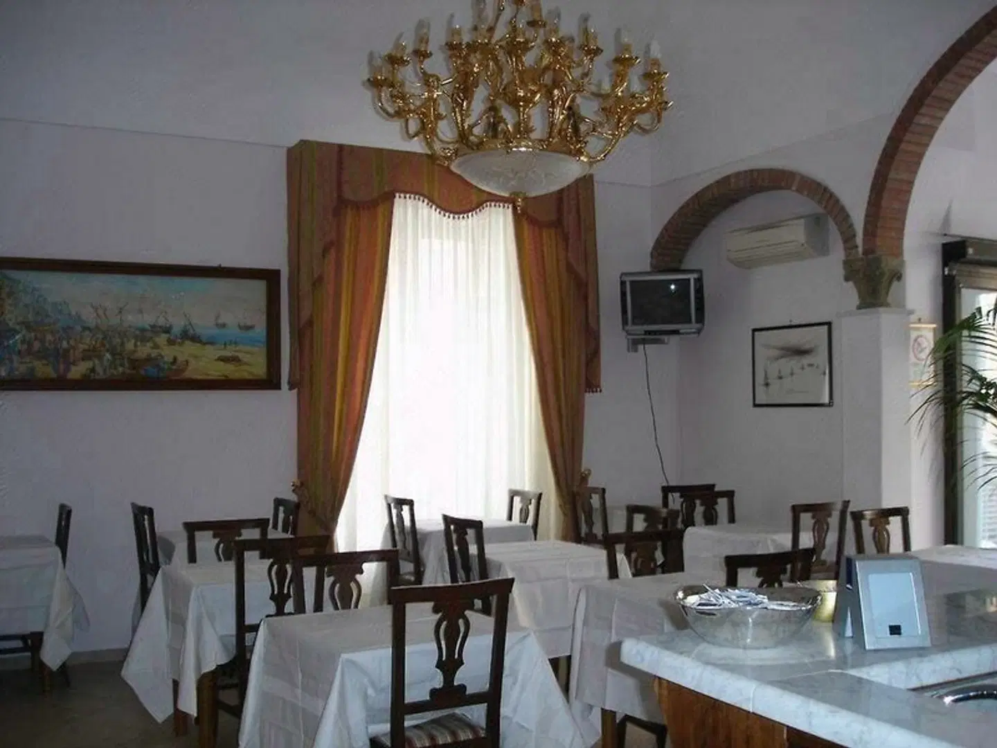 Hotel Fontana Restaurant
