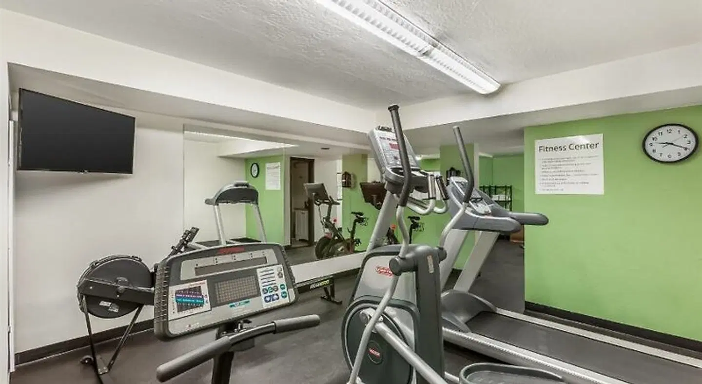 Best Western Plus Scottsdale Thunderbird Suites SPORTS_AND_LEISURE