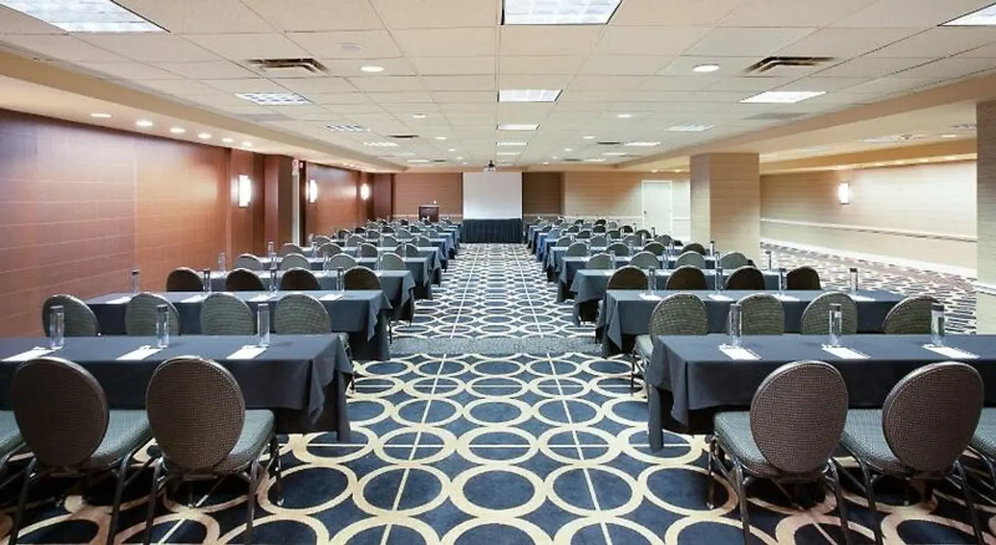 Crowne Plaza Kansas City Downtown by IHG Konferenz