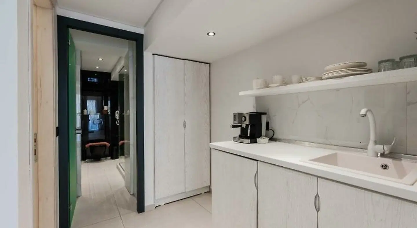 Metsikas Residence ROOM_EXAMPLE