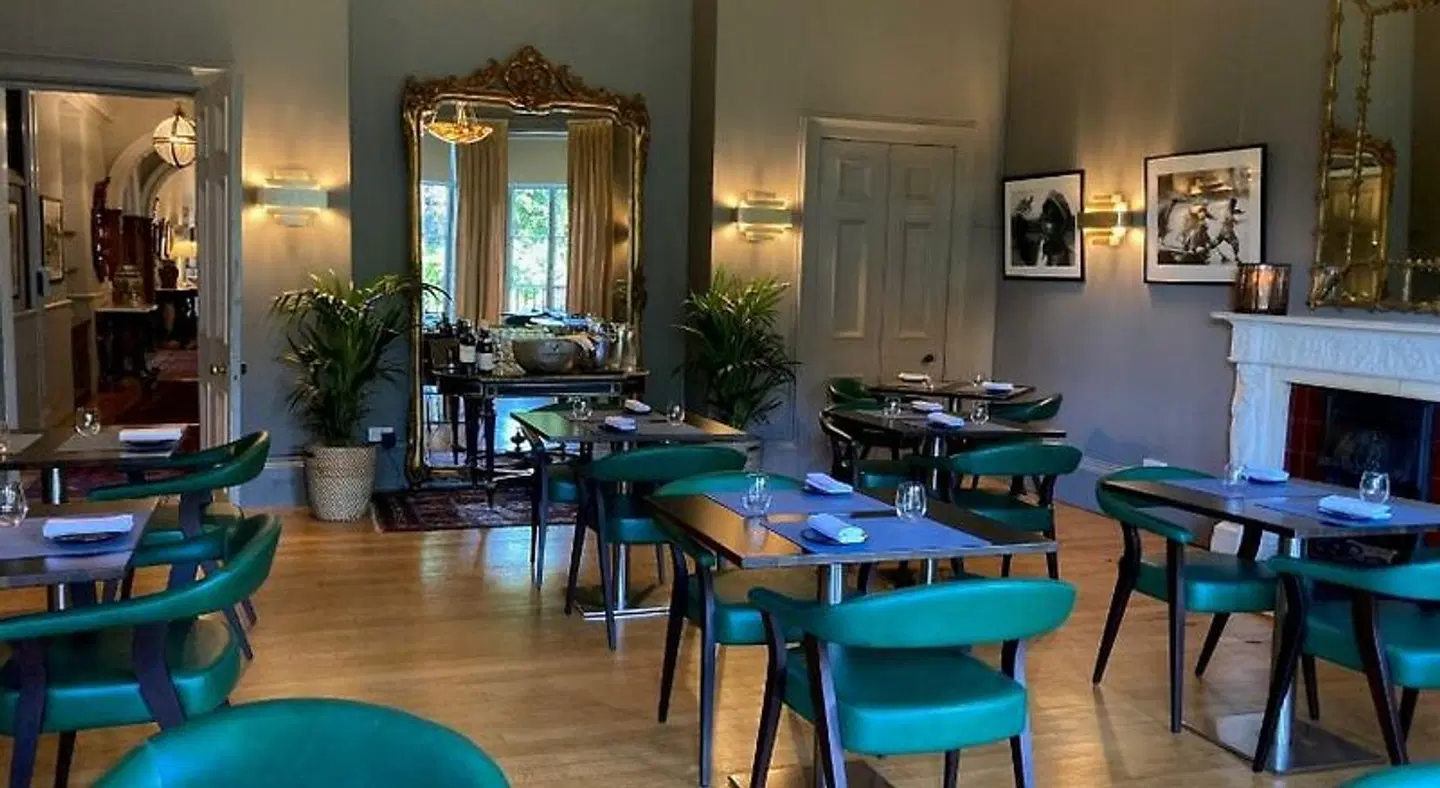 Grays Court Restaurant