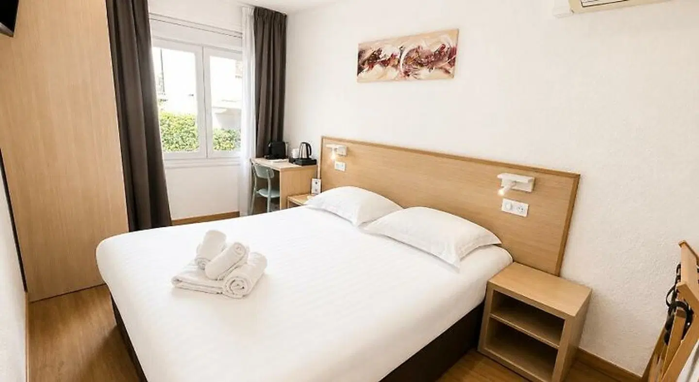 Holzer II ROOM_EXAMPLE