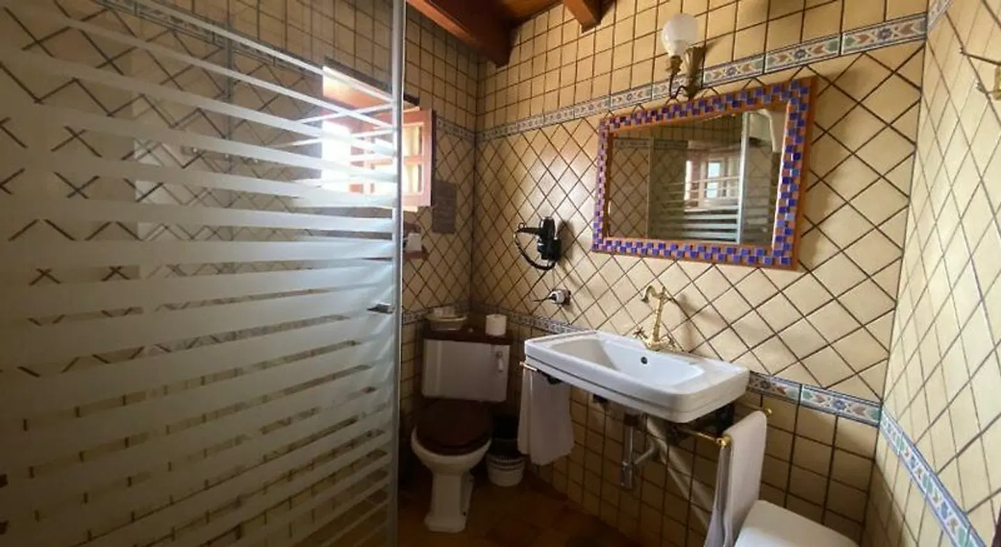 Hotel Rural Mahoh Badezimmer