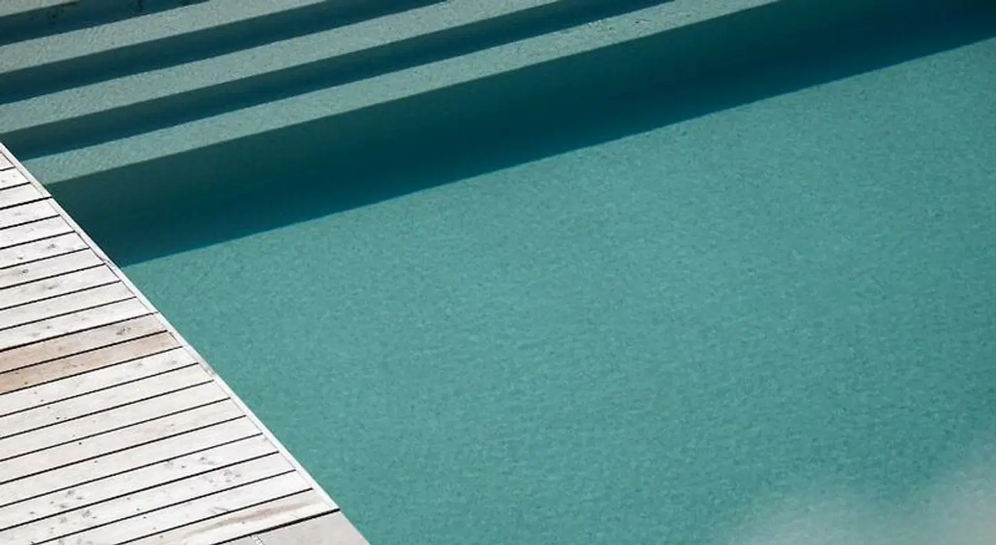 Arc-en-Ciel OUTDOOR_POOL