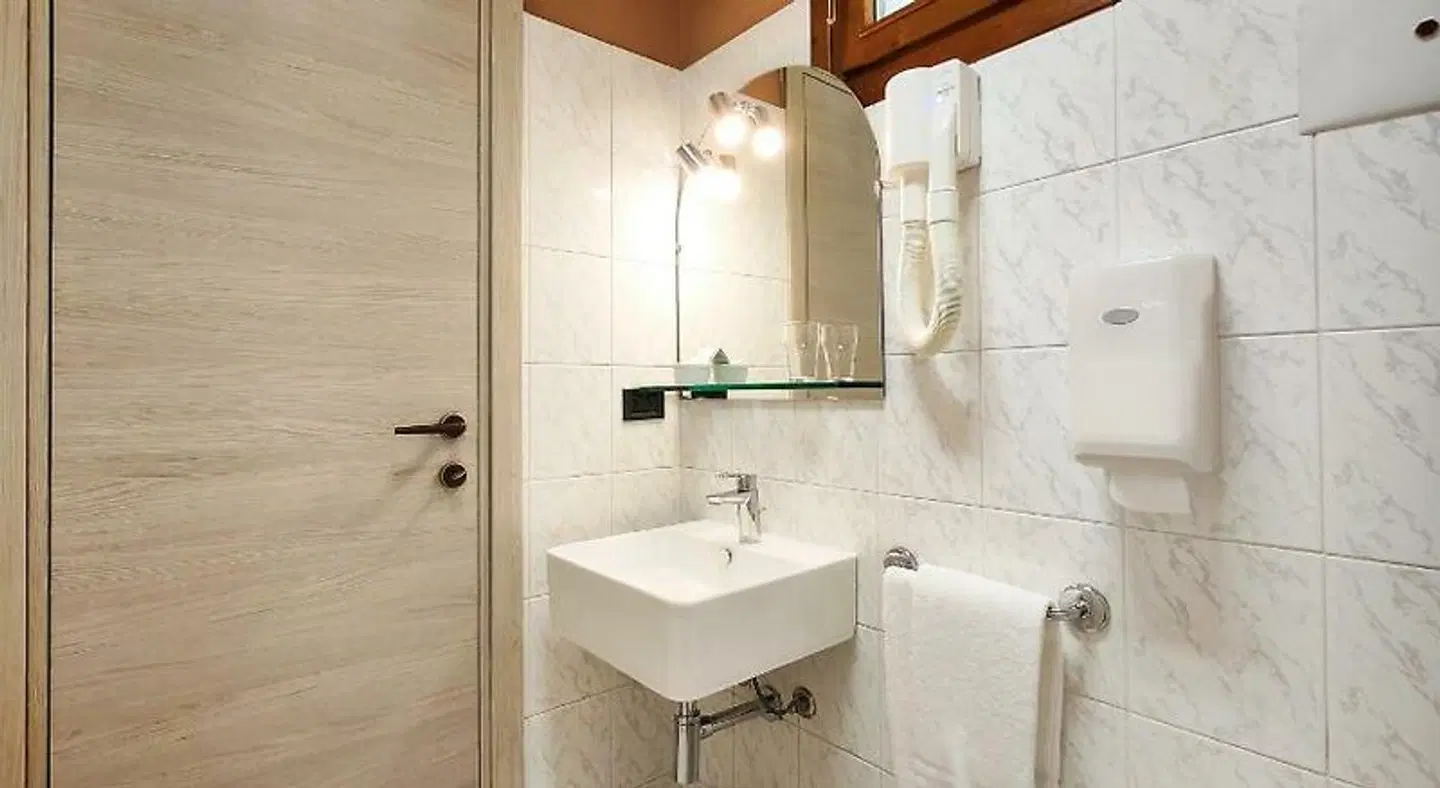 Hotel Castello S. Antonio Badezimmer