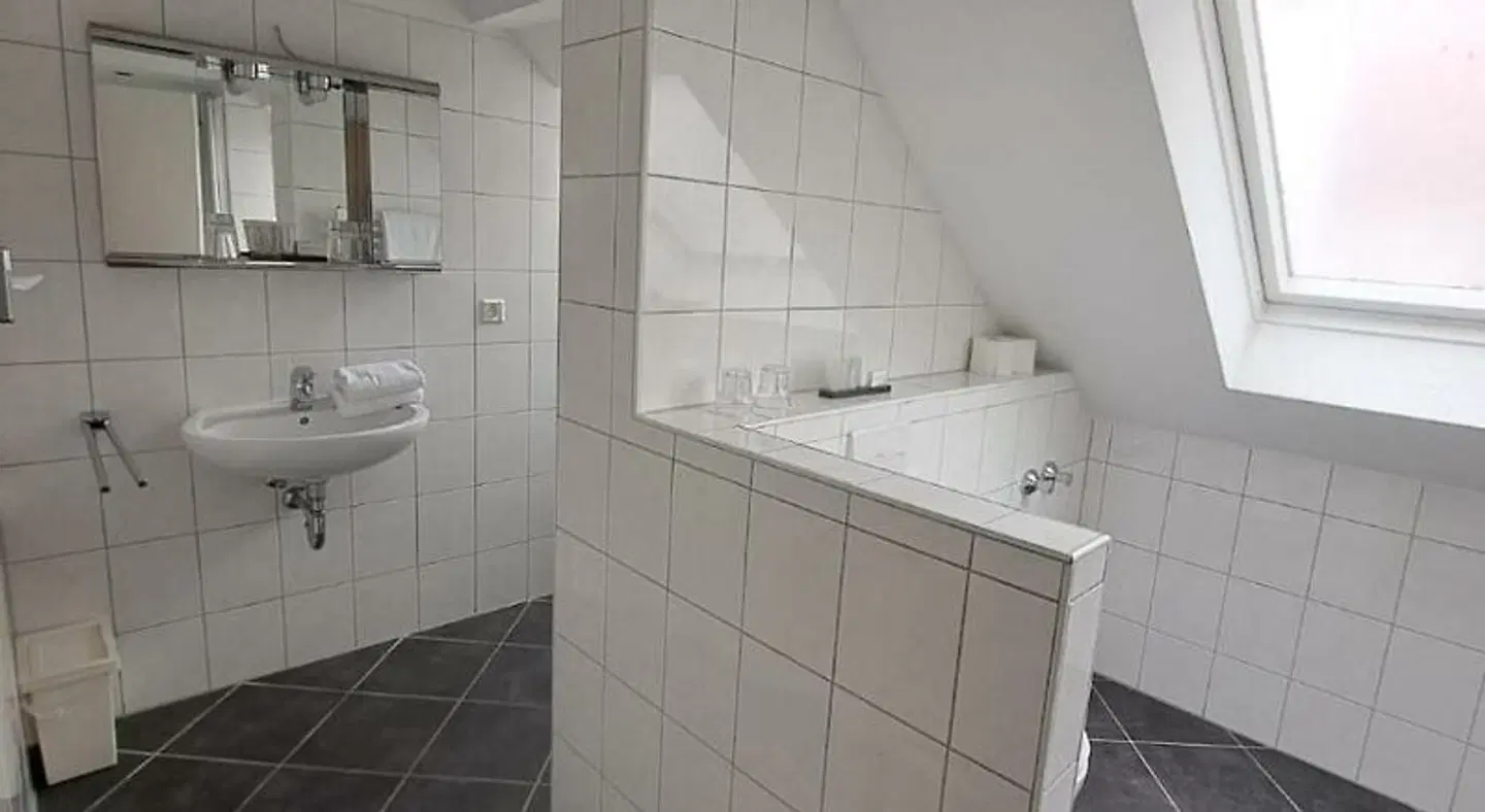 Hotel Rosengarten Badezimmer