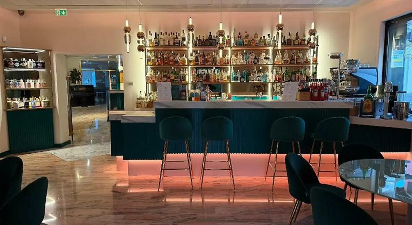 Green Park Hotel Bar
