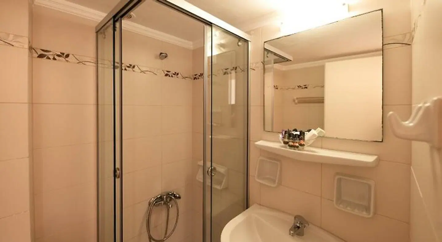 Nefeli Hotel Badezimmer