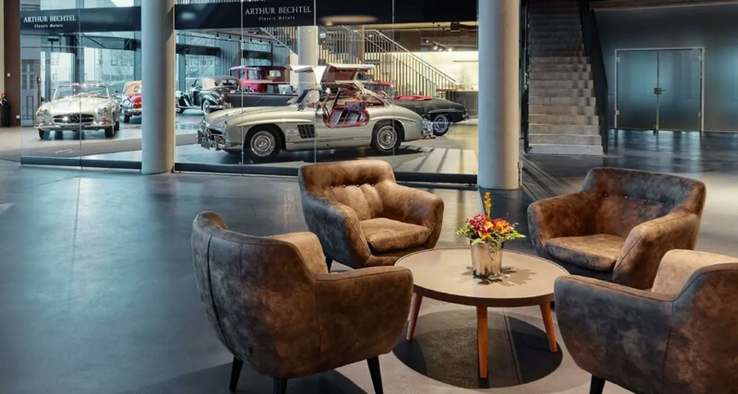 V8 Hotel Classic Motorworld Region Stuttgart LOUNGE_LOBBY
