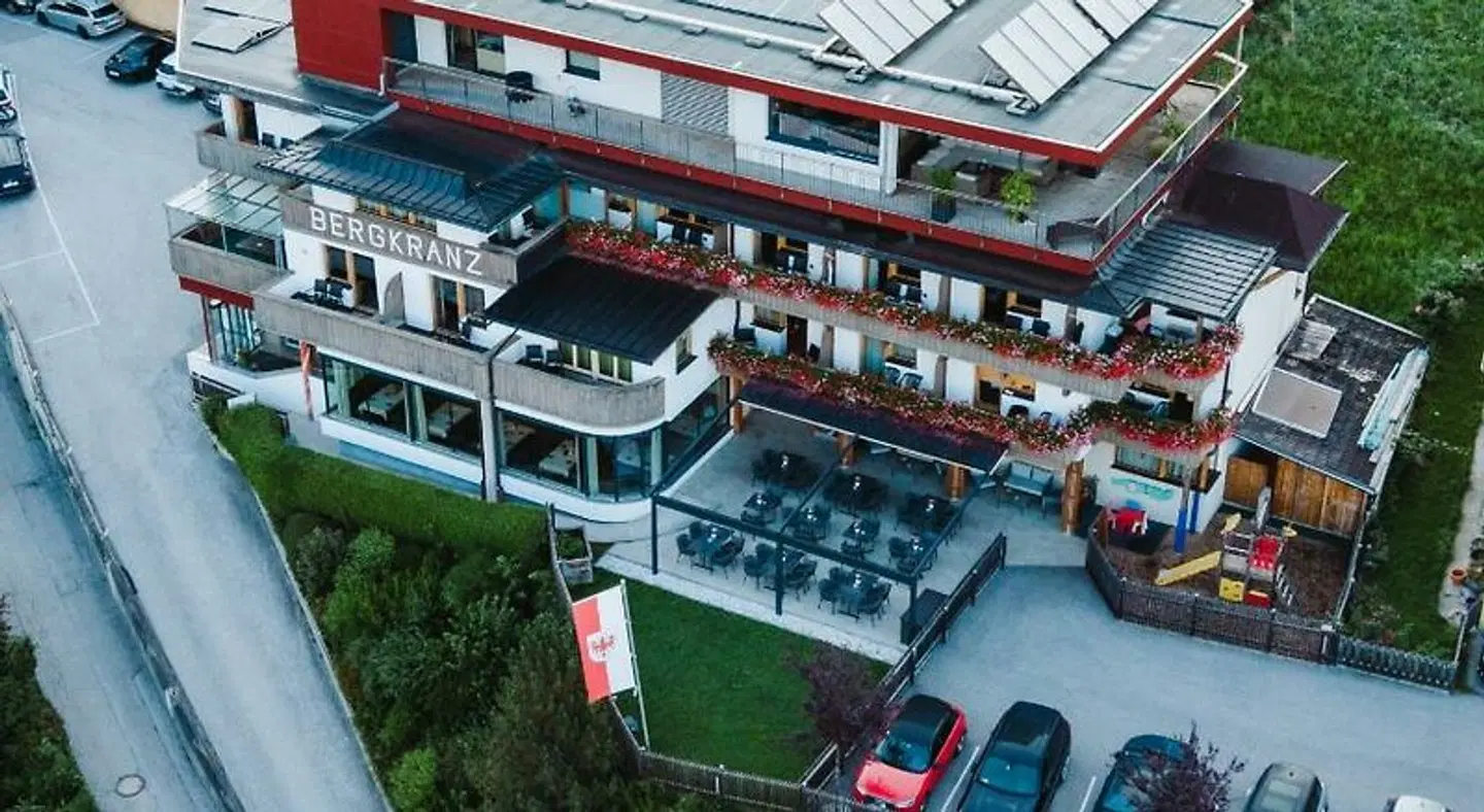Bergkranz EXTERIOR