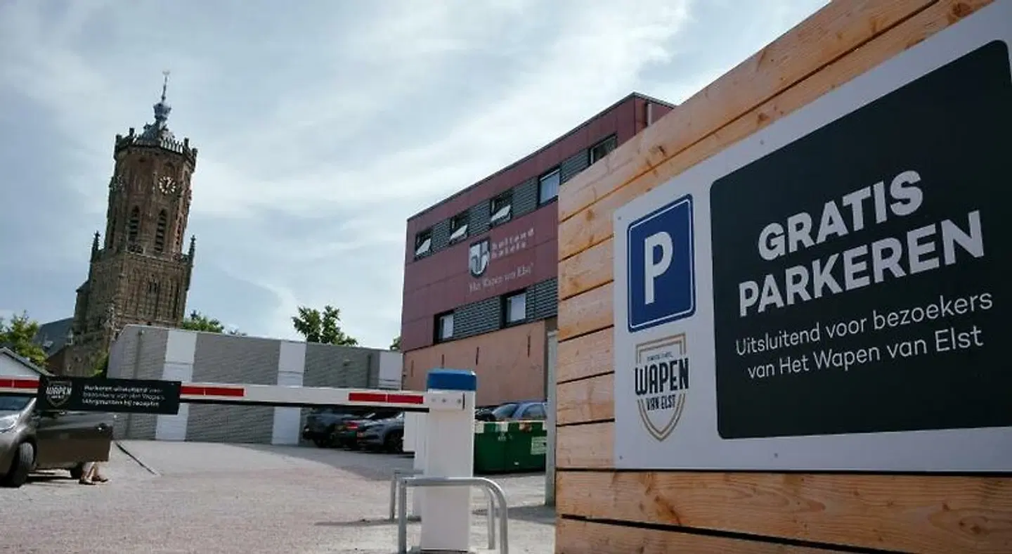 Het Wapen van Elst EXTERIOR