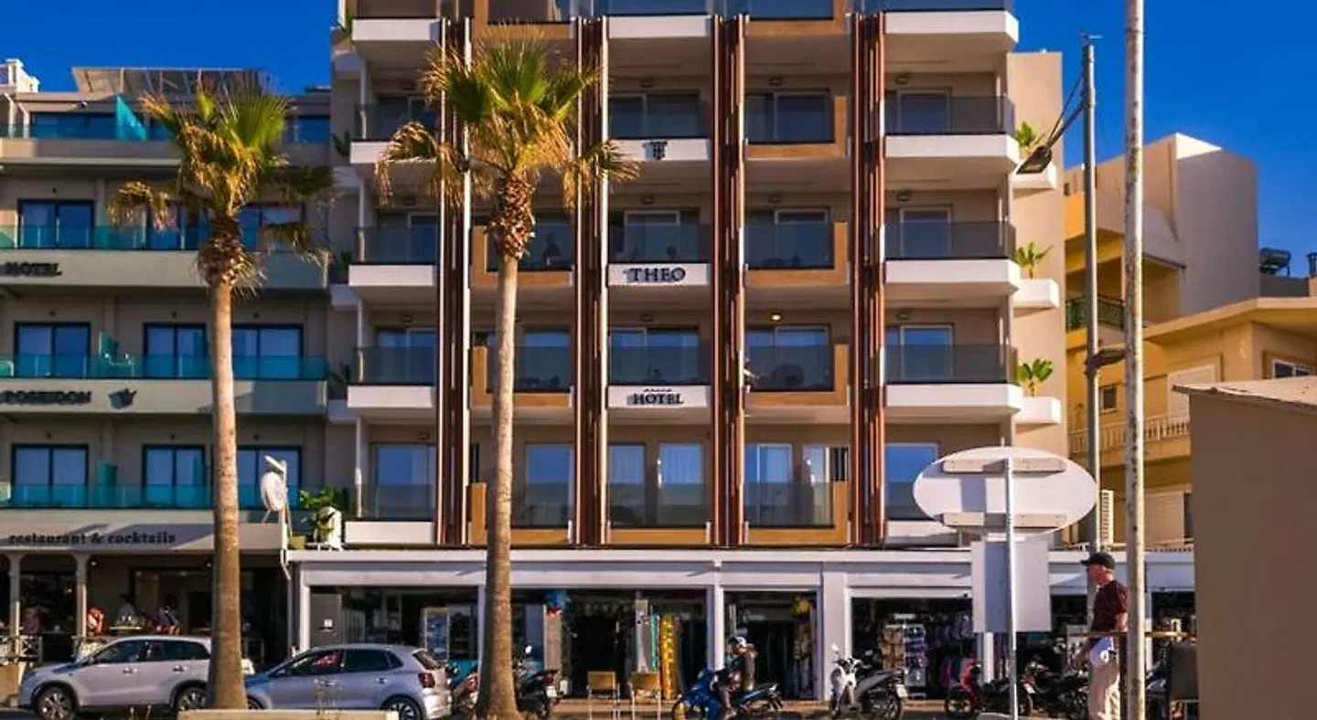 Theo Beach Hotel Apartments EXTERIOR