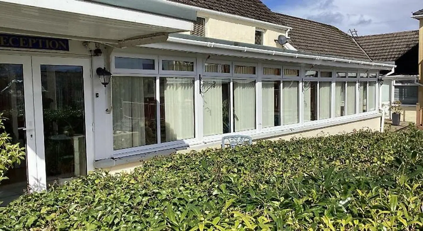 Manian Lodge EXTERIOR