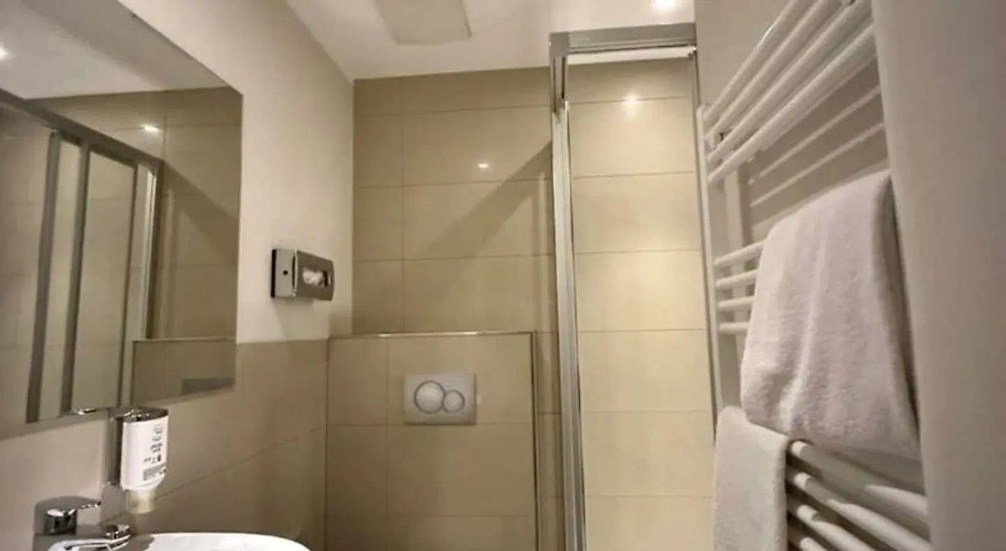 L' Escala Badezimmer