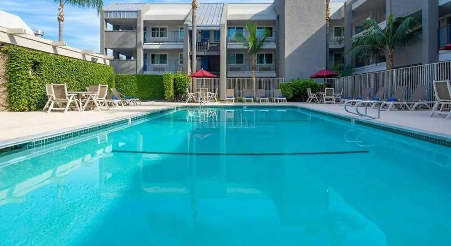 Motel 6 Anaheim, CA - Maingate OUTDOOR_POOL
