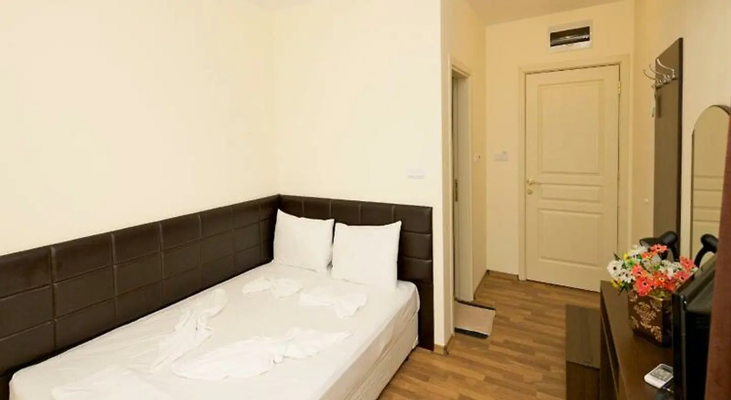Golden Ina - Rumba Beach ROOM_EXAMPLE