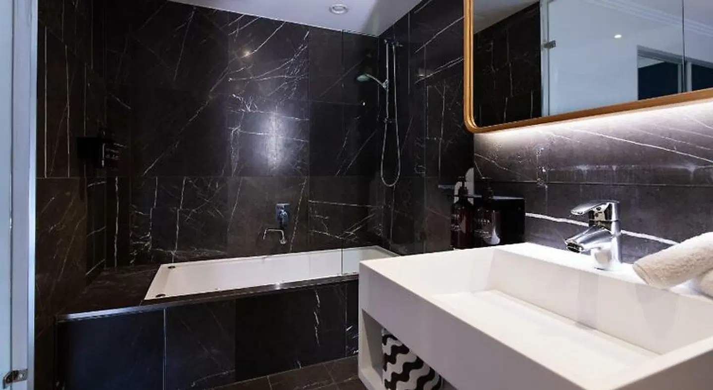 Zara Tower - Serviced Apartments Badezimmer